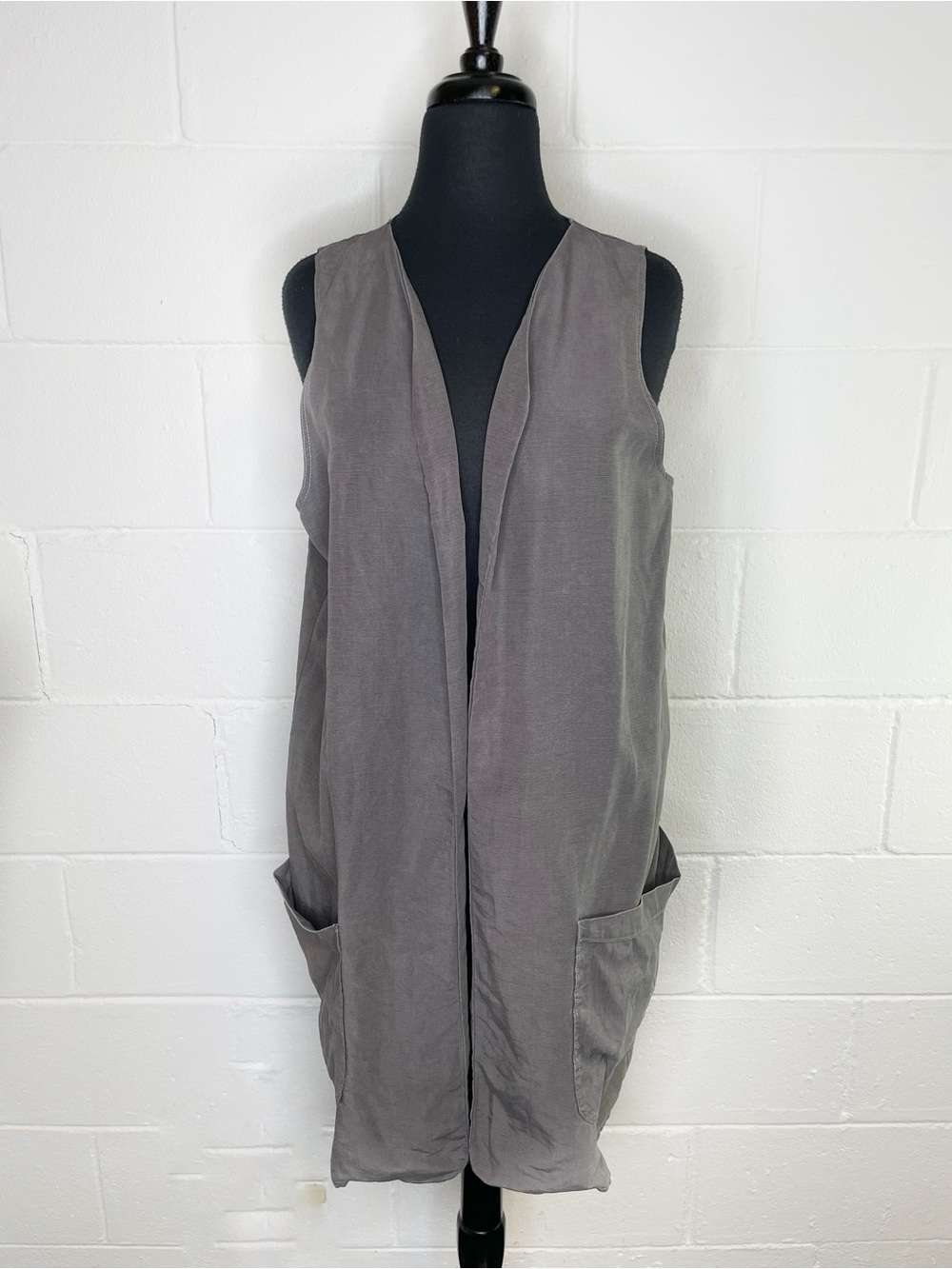 Hackwith Design House Gray Tunic Vest Lagenlook Minimalist 100% Tencel